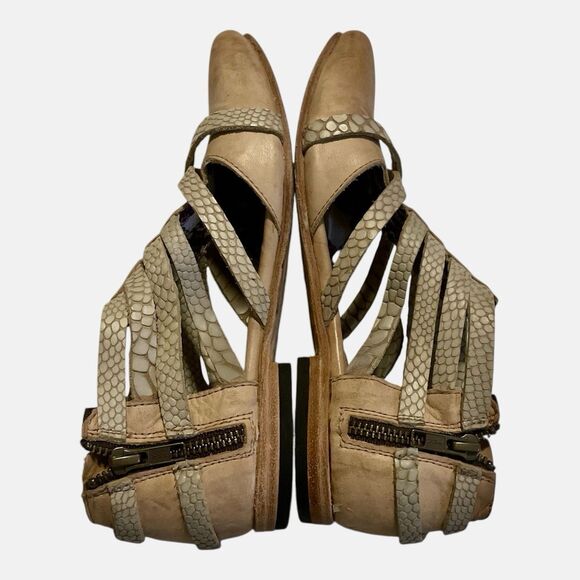 Freebird by Steven FAB! Emory Cut Out Leather Booties in Beige Size 7 - Picture 3 of 6